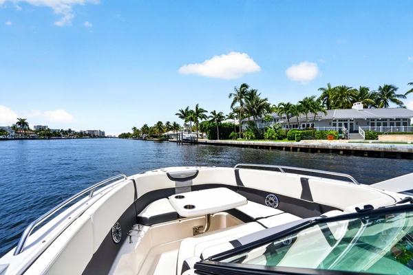 27ft Chaparral Yacht For Sale