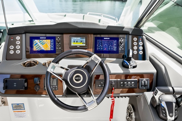 27ft Chaparral Yacht For Sale