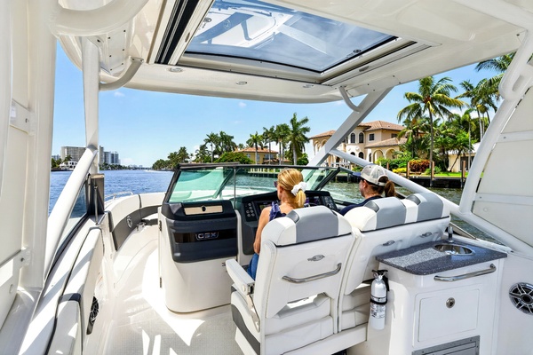 27ft Chaparral Yacht For Sale