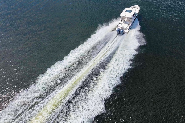 27ft Chaparral Yacht For Sale