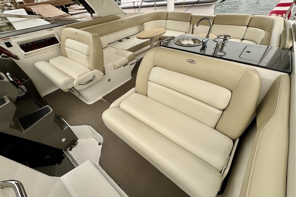 2012 Regal 35