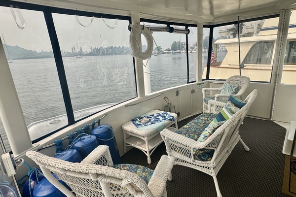 Liquid Assets 44ft Carver Yacht For Sale