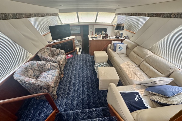 Liquid Assets 44ft Carver Yacht For Sale