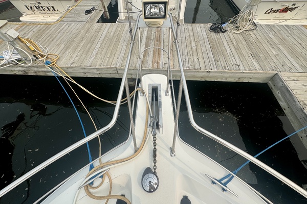 Liquid Assets 44ft Carver Yacht For Sale