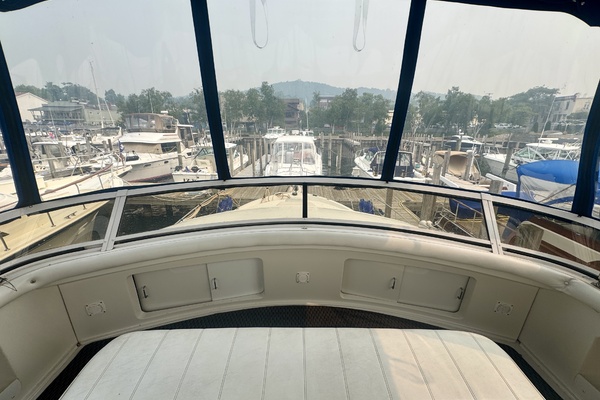 Liquid Assets 44ft Carver Yacht For Sale