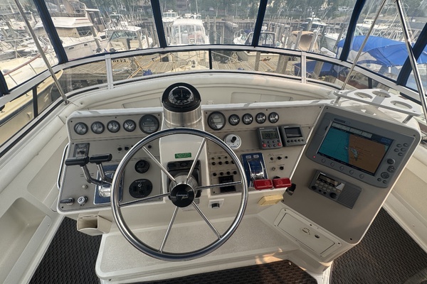 Liquid Assets 44ft Carver Yacht For Sale