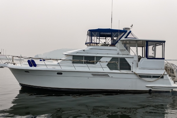 Liquid Assets 44ft Carver Yacht For Sale