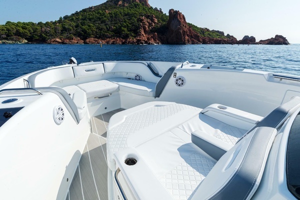 Wellcraft 38 T-Top Yacht For Sale