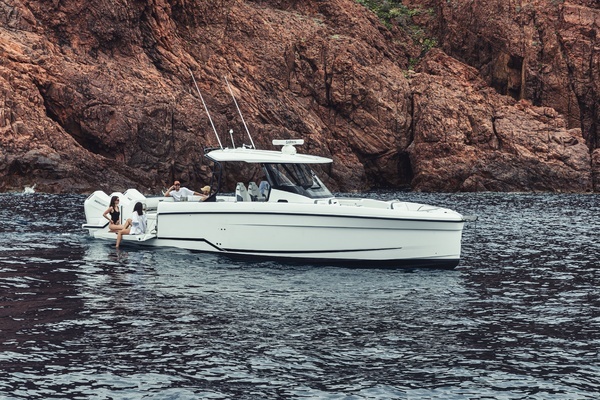 Wellcraft 38 T-Top Yacht For Sale