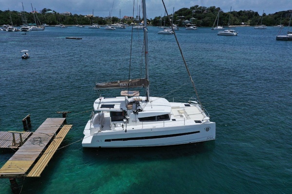 View Finder 39ft Bali Yacht For Sale