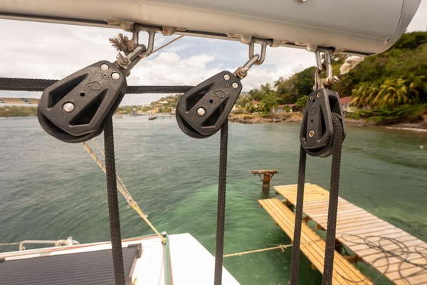 View Finder 39ft Bali Yacht For Sale