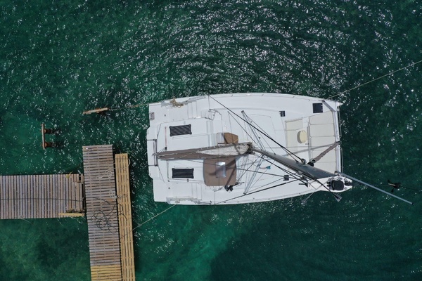View Finder 39ft Bali Yacht For Sale