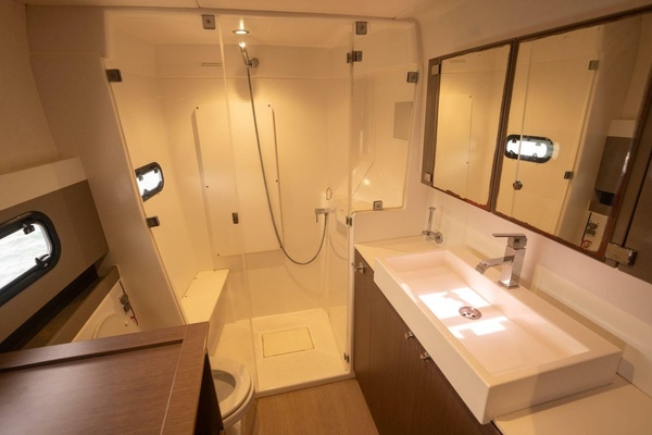 View Finder 39ft Bali Yacht For Sale