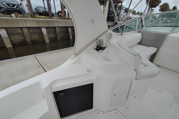 33ft Cruisers Yachts Yacht For Sale