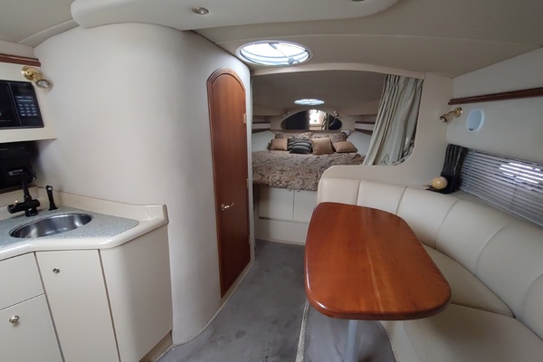 33ft Cruisers Yachts Yacht For Sale
