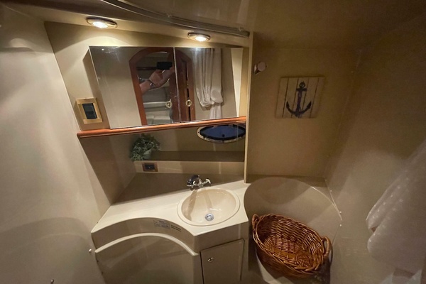 33ft Cruisers Yachts Yacht For Sale