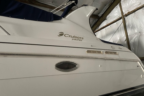 33ft Cruisers Yachts Yacht For Sale
