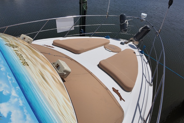 Jus Chillin 39ft Carver Yacht For Sale