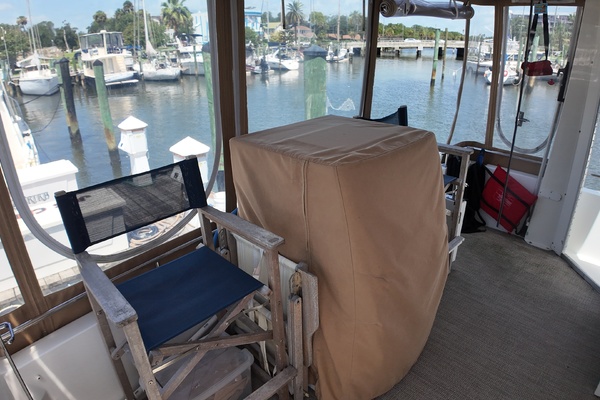 Jus Chillin 39ft Carver Yacht For Sale