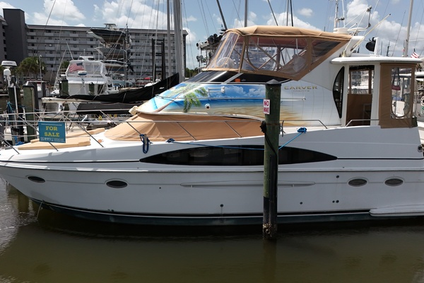 Jus Chillin 39ft Carver Yacht For Sale