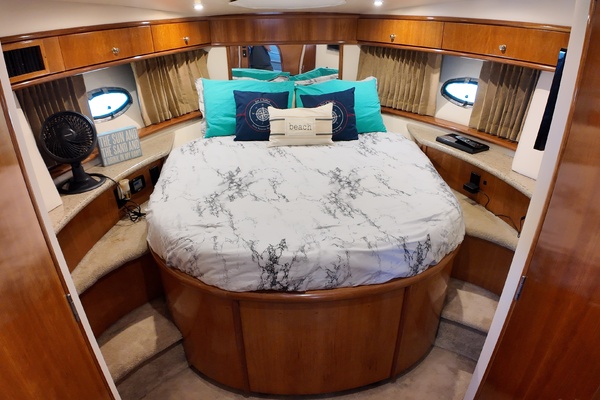 Jus Chillin 39ft Carver Yacht For Sale