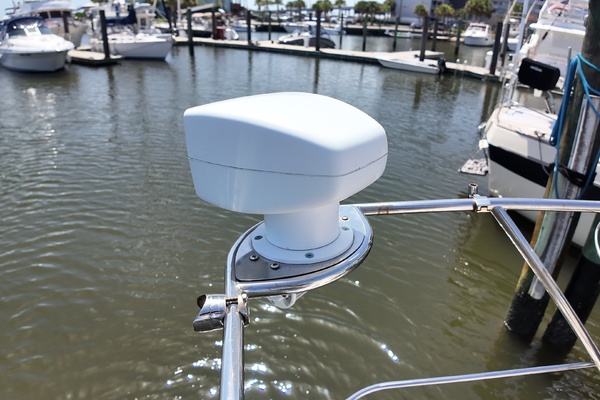 Jus Chillin 39ft Carver Yacht For Sale
