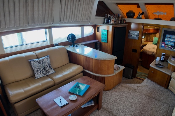 Jus Chillin 39ft Carver Yacht For Sale