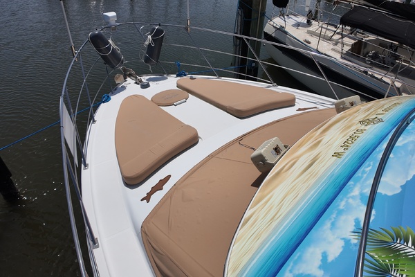 Jus Chillin 39ft Carver Yacht For Sale