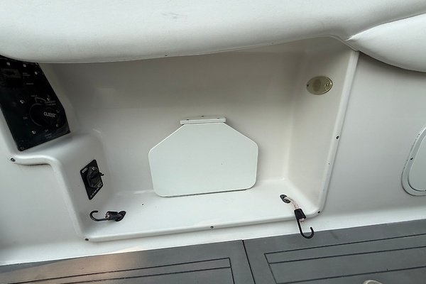 Ruff Life 26ft Four Winns Yacht For Sale