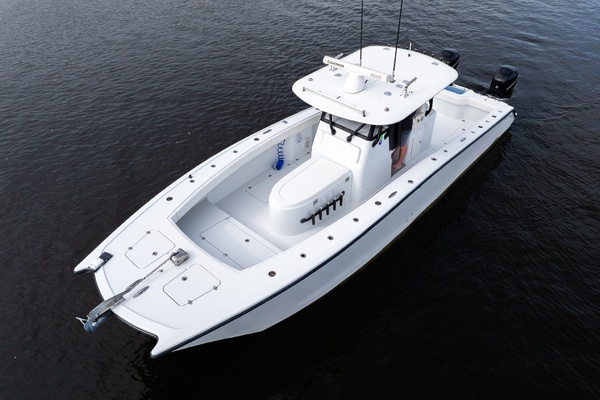 34ft Freeman Yacht For Sale