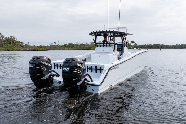 34ft Freeman Yacht For Sale