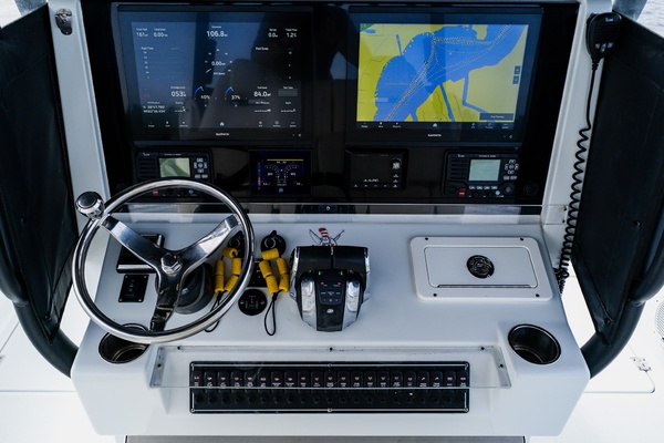 34ft Freeman Yacht For Sale