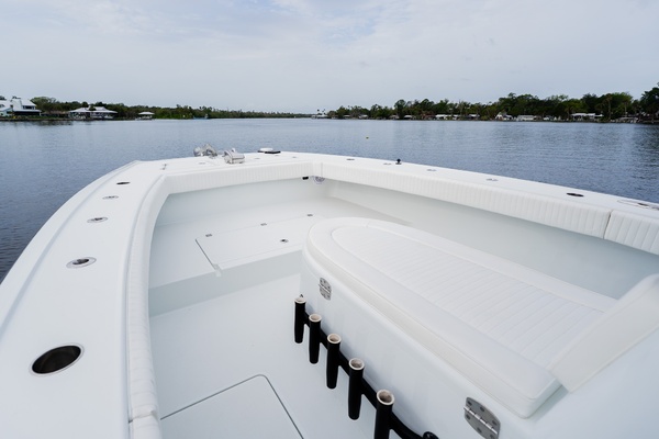 34ft Freeman Yacht For Sale