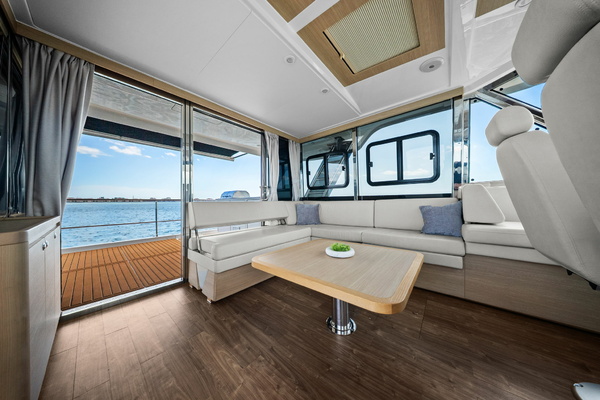 54ft Aquila Yacht For Sale