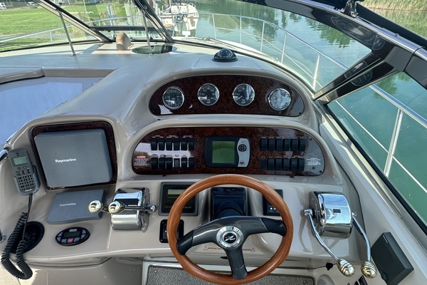 36ft Sea Ray Yacht For Sale
