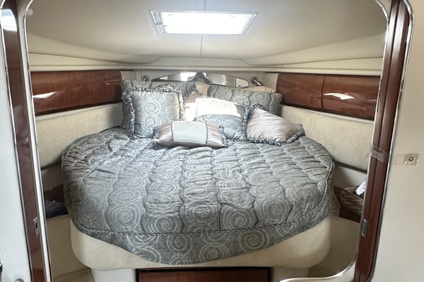 36ft Sea Ray Yacht For Sale