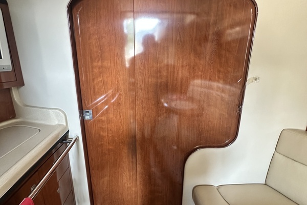 36ft Sea Ray Yacht For Sale
