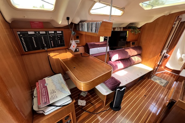 41ft Hunter Yacht For Sale