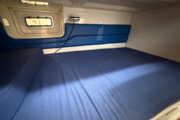 32ft Pro Line Yacht For Sale