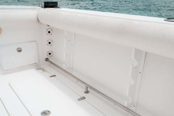 32ft Pro Line Yacht For Sale