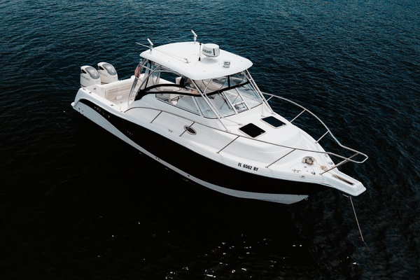 32ft Pro Line Yacht For Sale