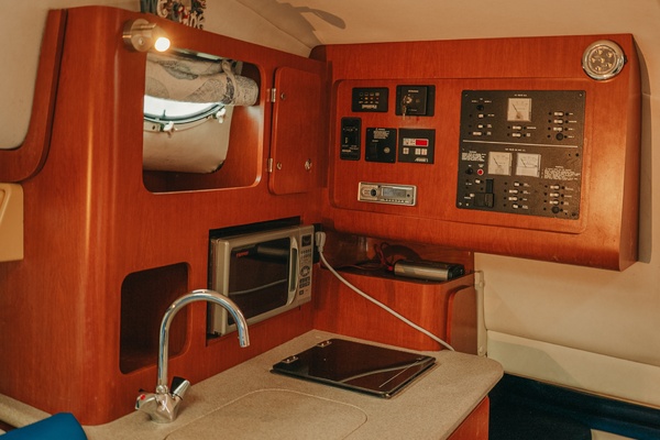 32ft Pro Line Yacht For Sale