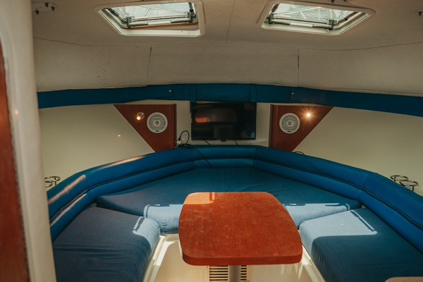 32ft Pro Line Yacht For Sale