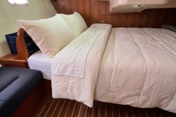 Second Wind 38ft Hunter Yacht For Sale