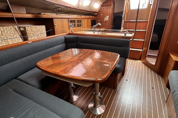 Second Wind 38ft Hunter Yacht For Sale
