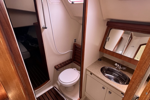 Second Wind 38ft Hunter Yacht For Sale