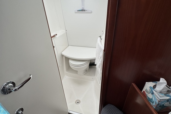 Sea Escape 39ft Beneteau Yacht For Sale