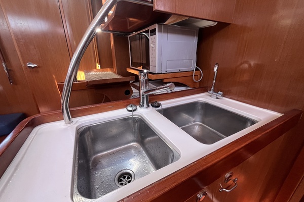 Atonement 54ft Beneteau Yacht For Sale