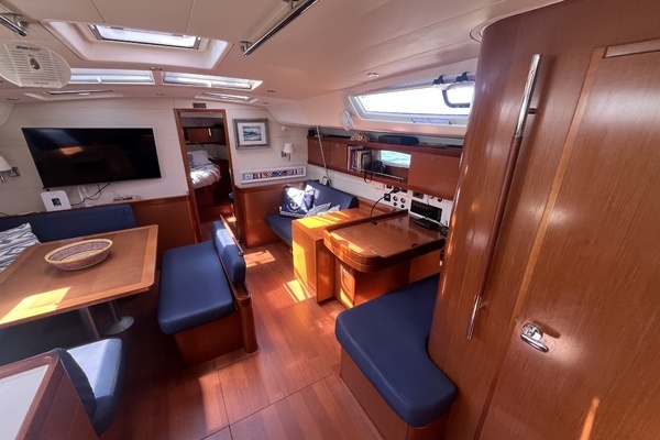 Beneteau Oceanis 54 Yacht For Sale