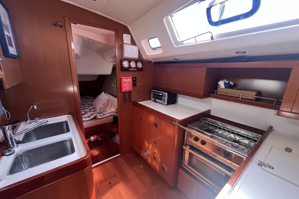 Atonement 54ft Beneteau Yacht For Sale